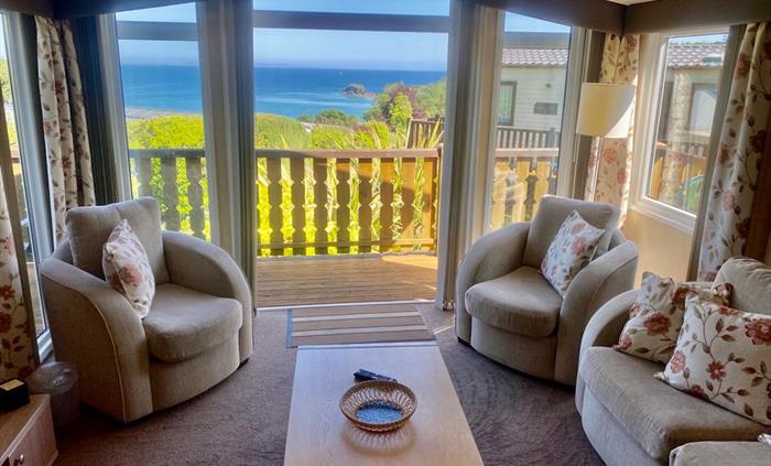 Executive Caravan Lounge